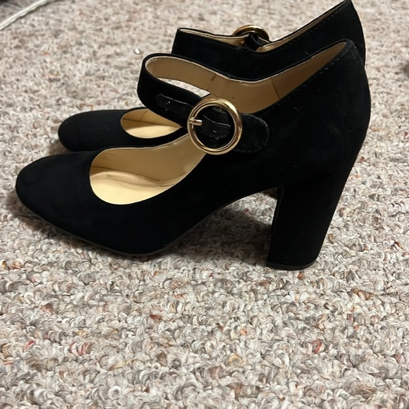 Mary Jane Style Pumps - Picture 3 of 8